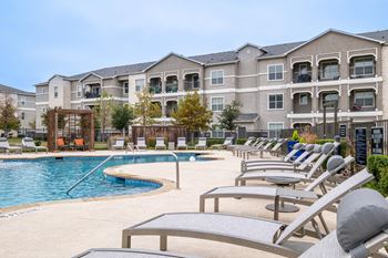 Luxe, resort-style swimming pool